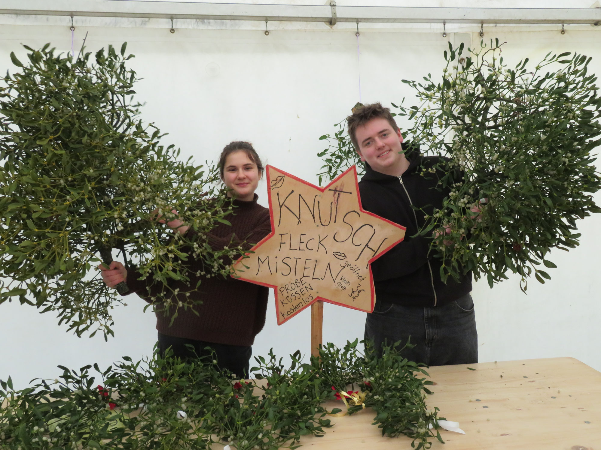 KILA freut sich über Mistelspende vom Stadtförster Axel Axt und seinen Mitarbeitern