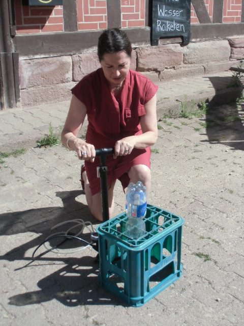KILA startet Wasserdruck-Raketen